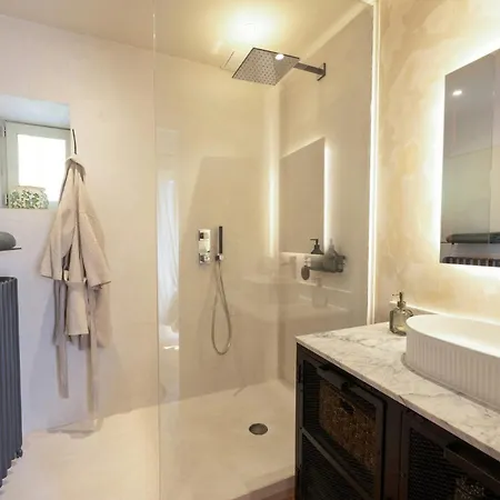 度假居 Restored Stone Overlooking Menton *